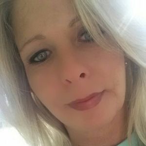 Meet your Posher, Cecelia